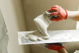 Como é Feito o Gesso e Onde Ele é Utilizado: Um Guia Completo